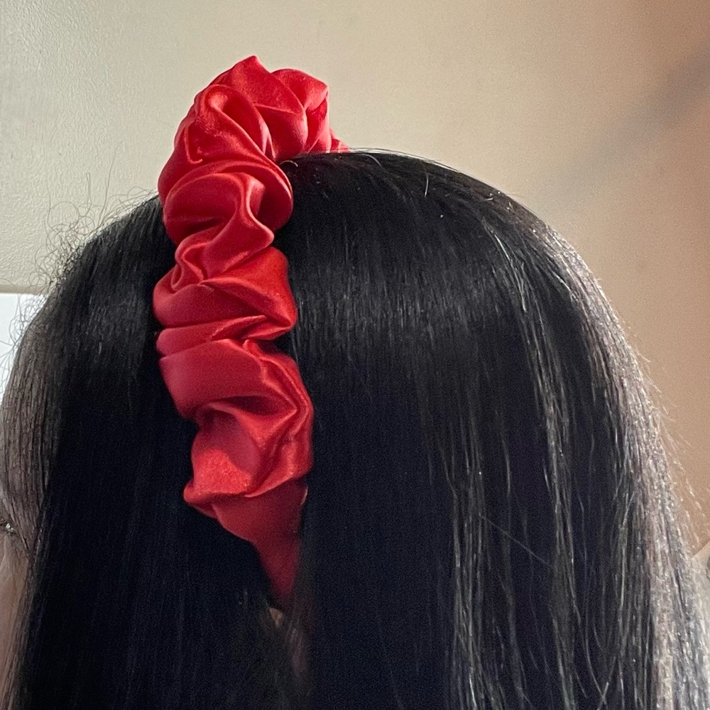 Red Satin Headband wrap scrunched For Women Pleated design - Picture 10 of 15